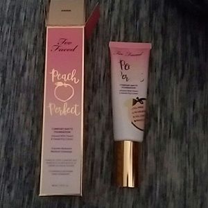 Too faced peach perfect comfort matte foundation